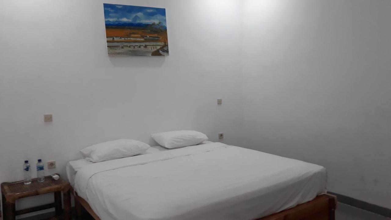 Mandalika Homestay Kuta  Exterior foto